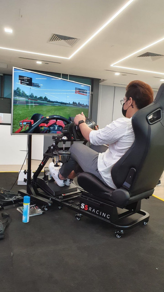 As part of Formula One’s events, these racing simulators were supplied to various heartland exhibitions! Featuring our wheelstand combos with S5 Racing bucket seat attachment, together with Thrustmaster hardware to achieve accurate racing simulation!